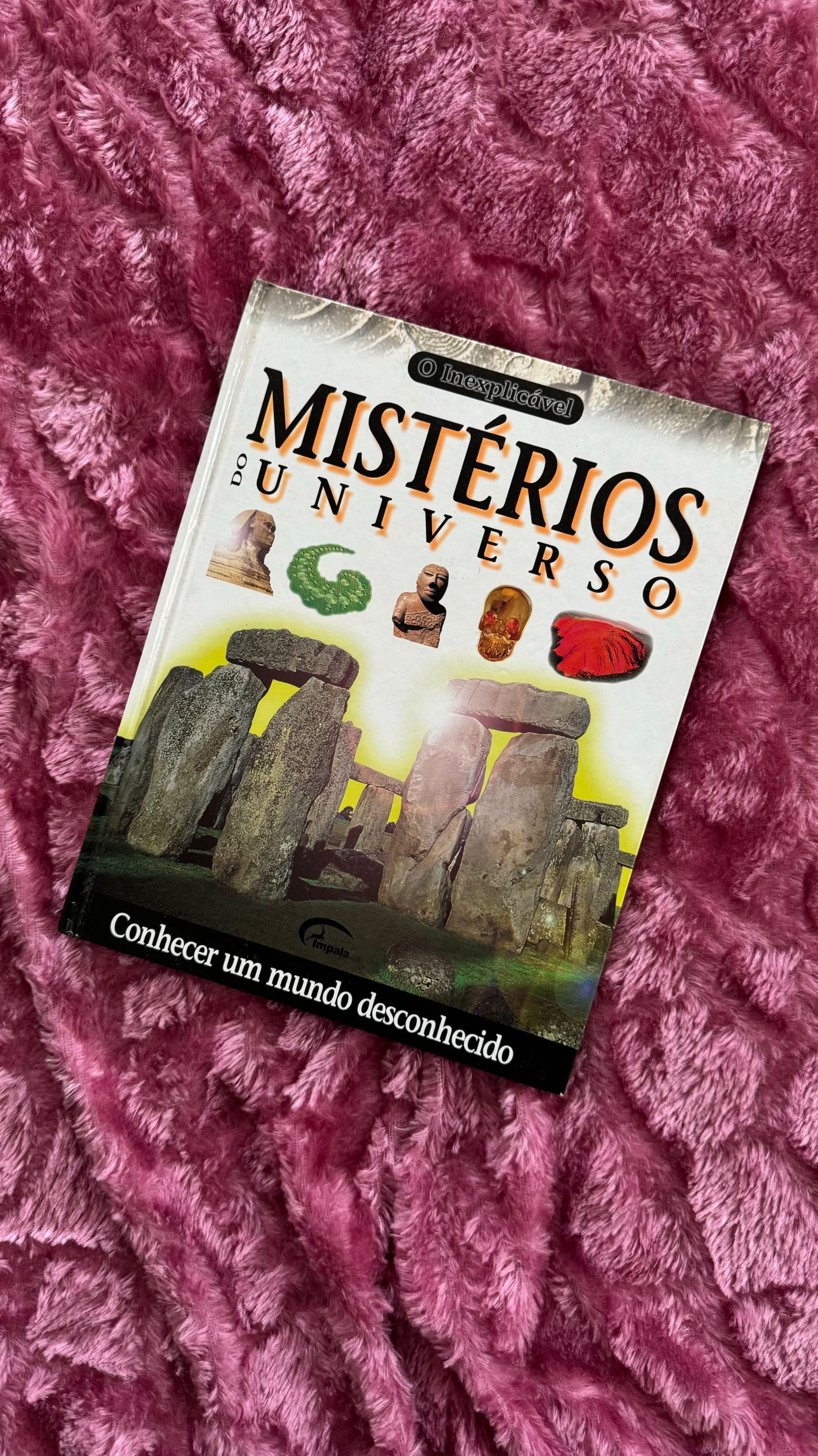 Livro "Mistérios Do Universo"
