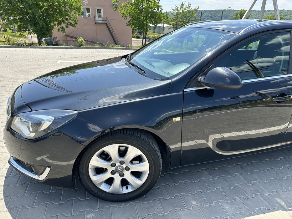 Opel insignia, 2014 рік.