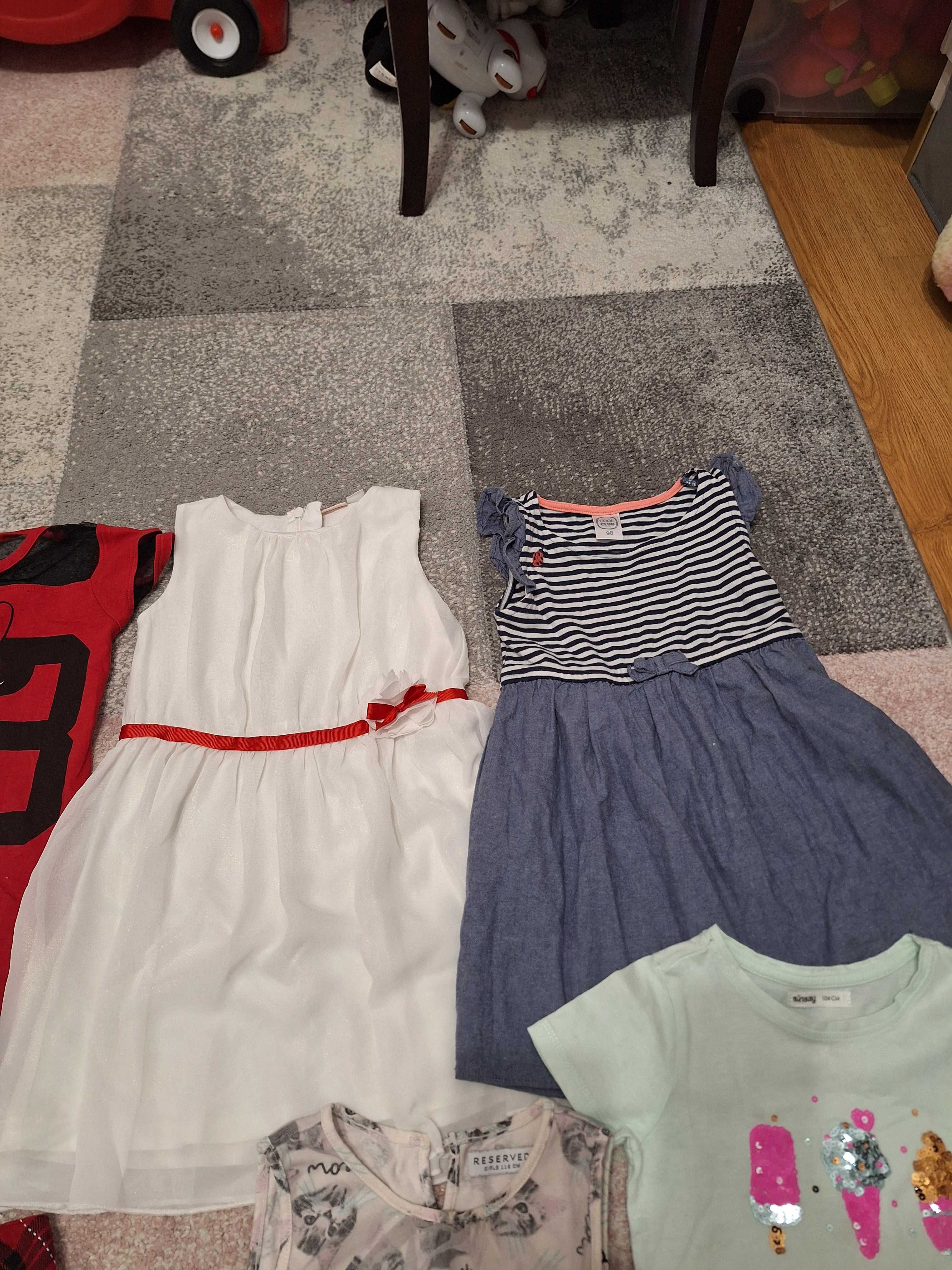 Zestaw sukienki, spódnice, rajtuzki, sweterek 98/104