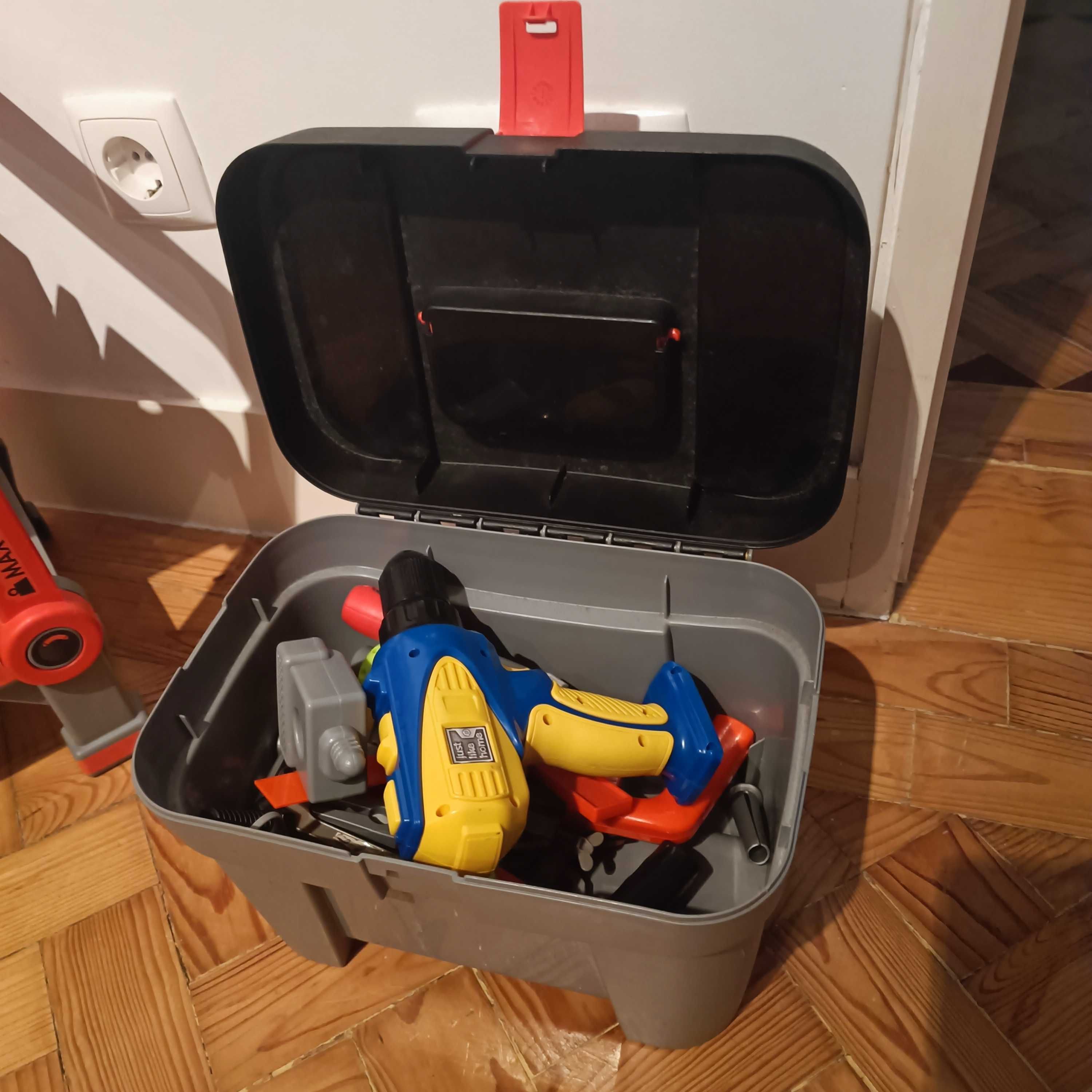 Mesa e carrinho trabalho Black and Decker