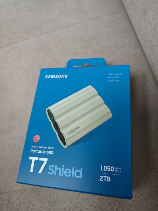 Dysk przenośny Samsung T7 shield