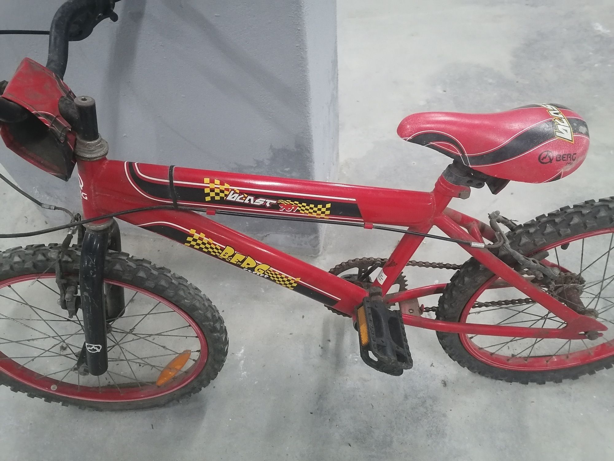 Vendo Bicicleta de Criança Berg Usada