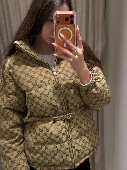 Gucci куртка 38 бу