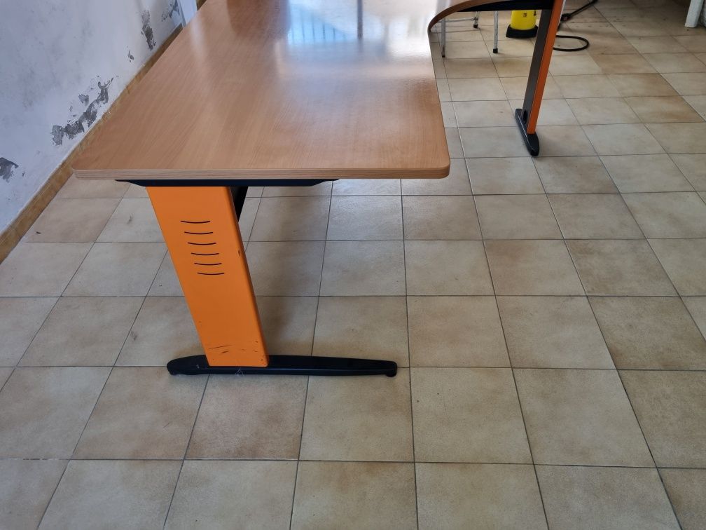 Mesa escritorio como nova