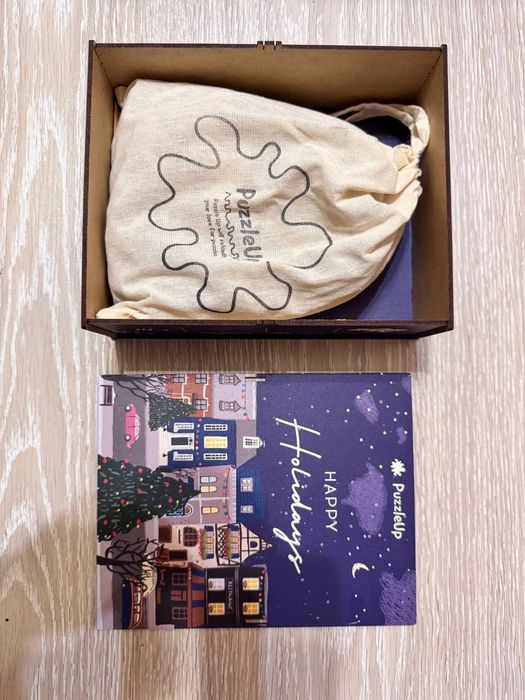 Дерев’яні пазли ручної роботи PuzzleUp – Happy Holidays (388+ деталей)