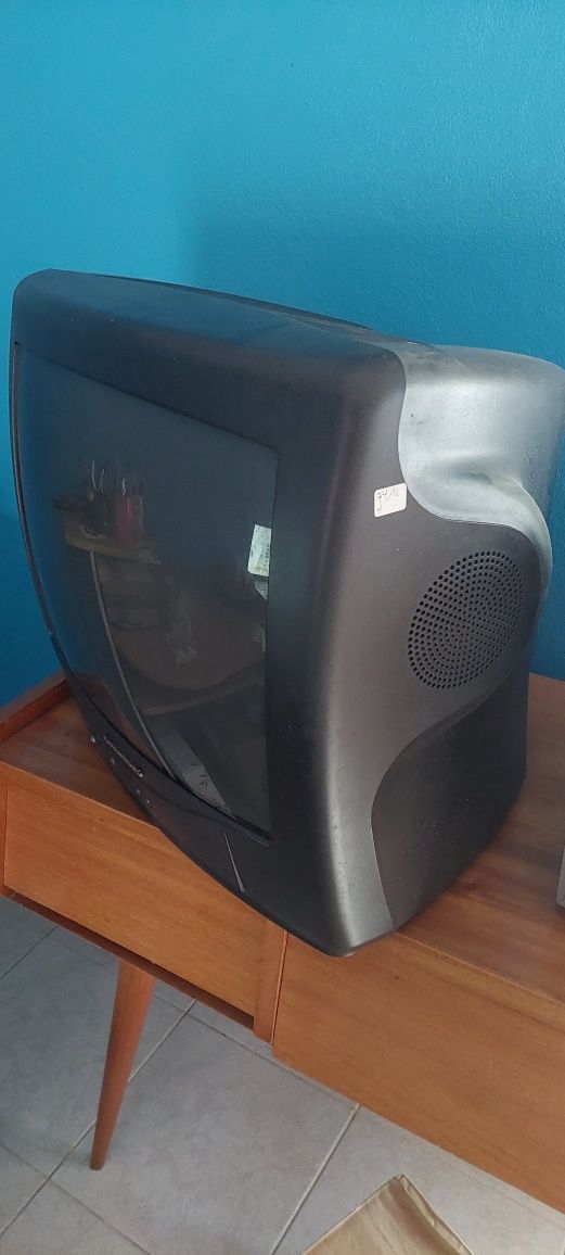 Tv GRUNDIG ecrã 40x30cm