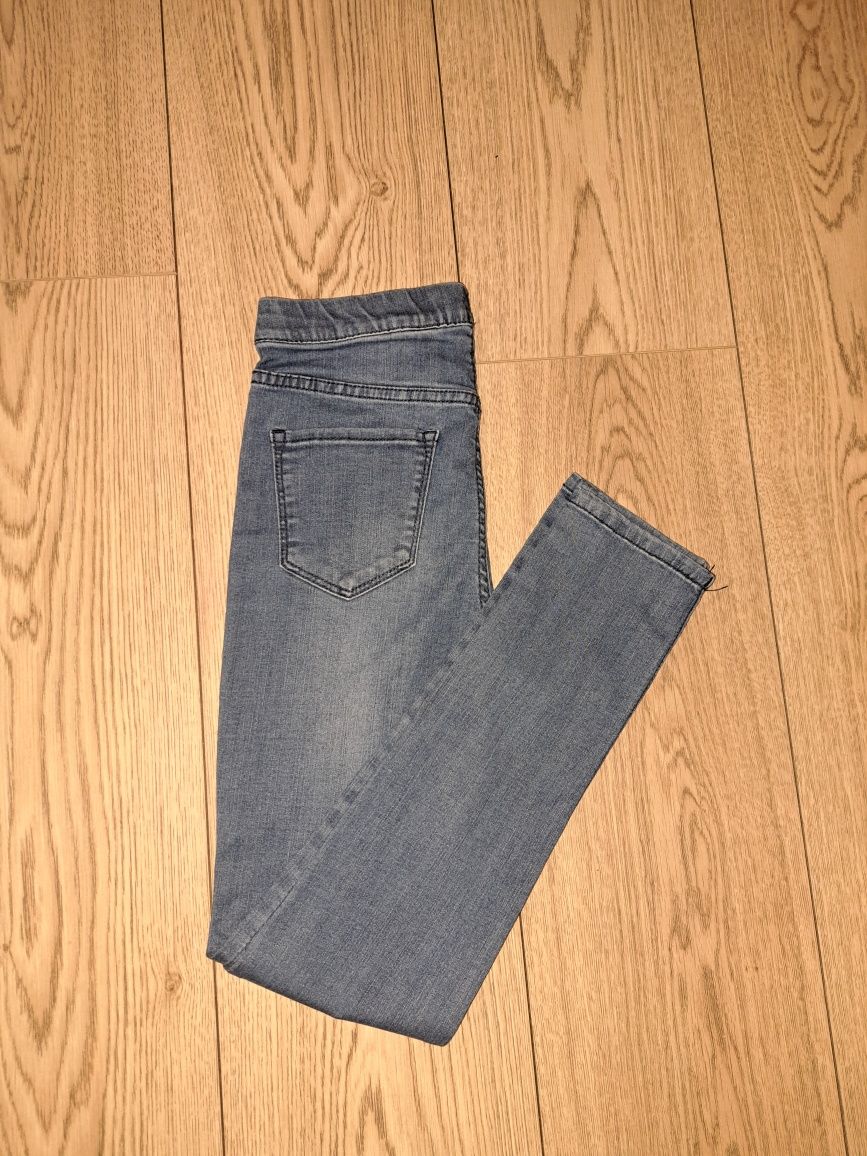 Tregginsy H&M r. 140