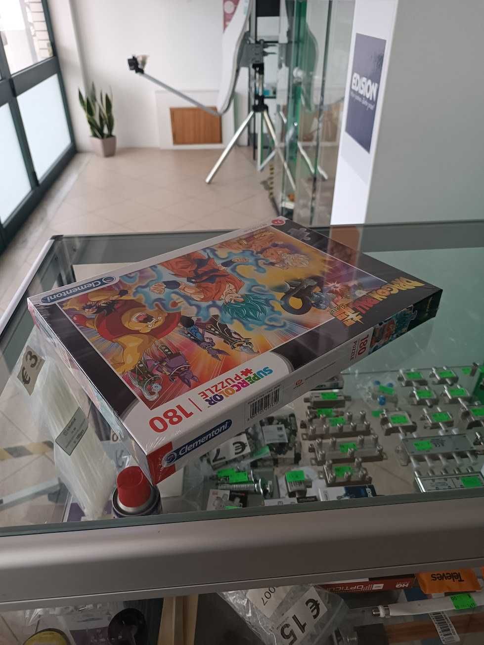Puzzle Clementoni Dragon Ball Super Supercolor 48,5x33,5cm 180 peças