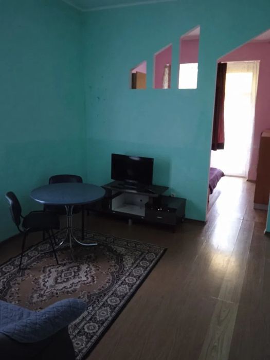 Продам двокімнатну квартиру. Центр (Шевченка).