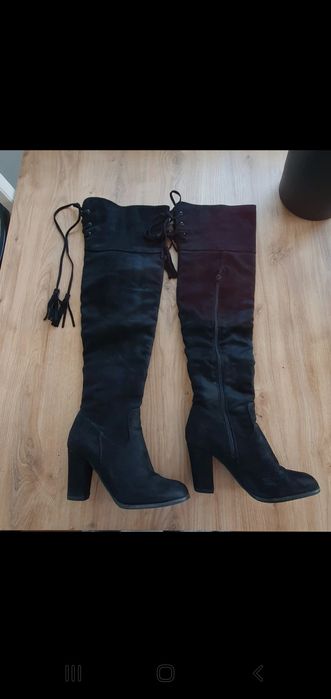 Zamszowe kozaki za kolano