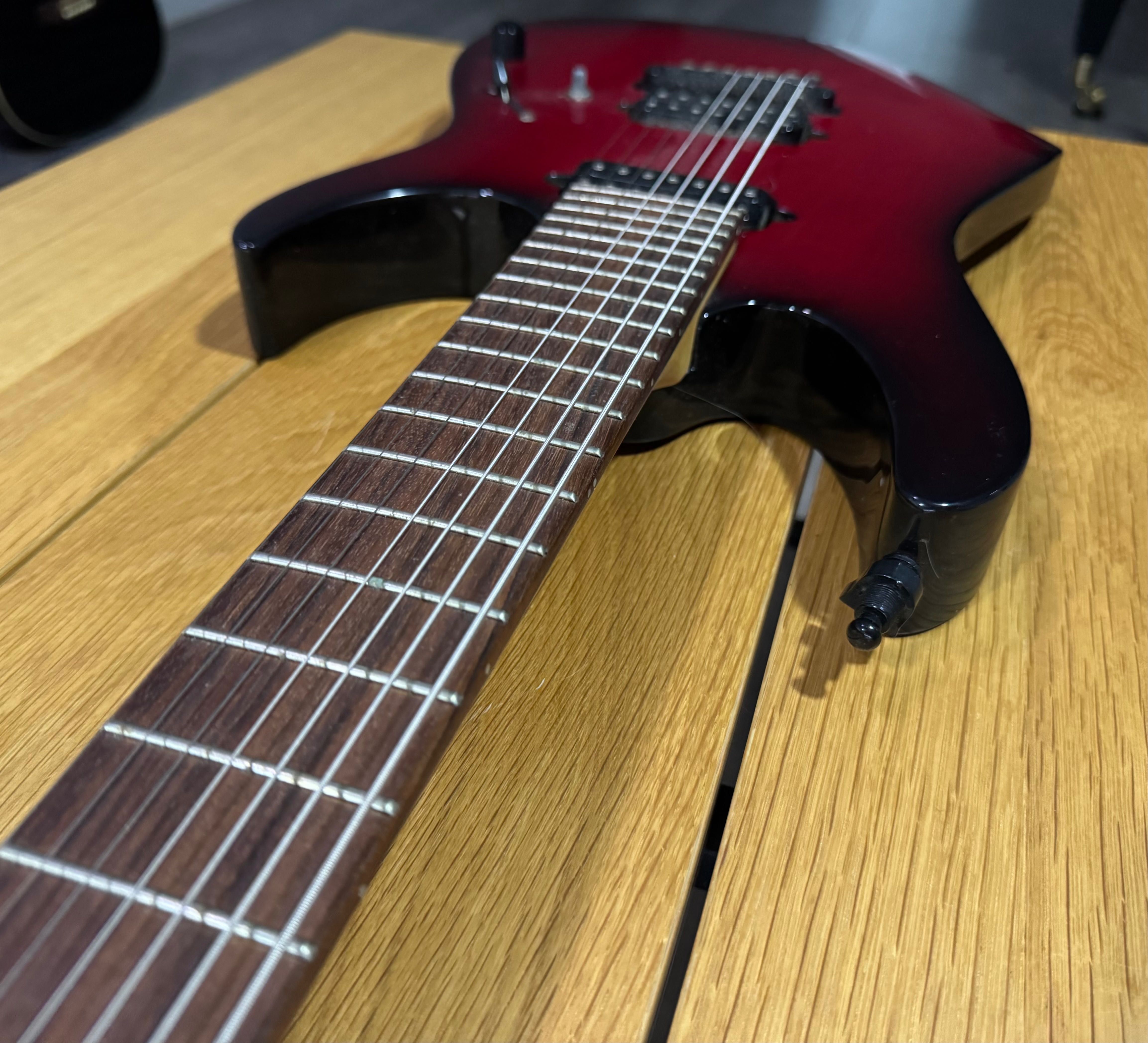 Guitarra Elétrica Flame Custom Shop - Acabamento Único Flamed Maple