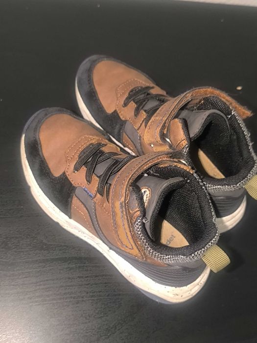 Sapatilhas de criança