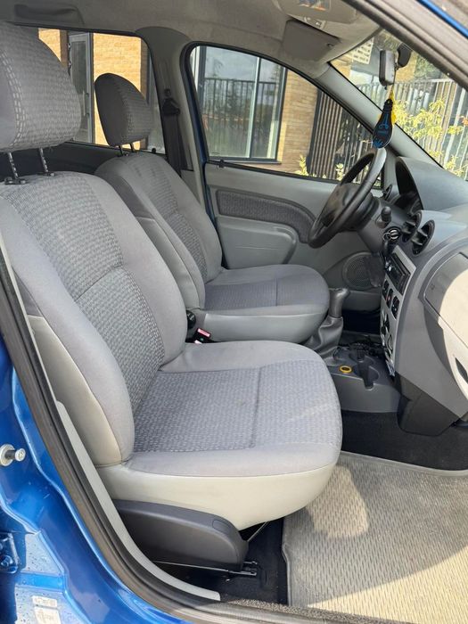 Dacia Logan 2008 , 1.6 бензин