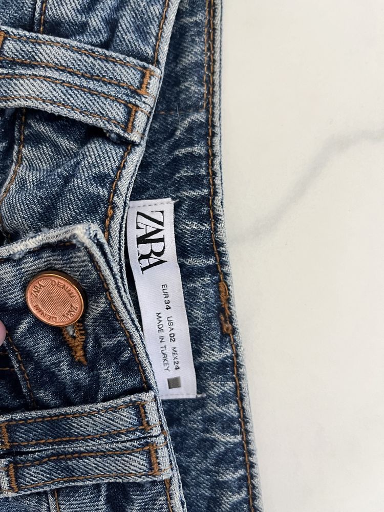 Джинси Zara