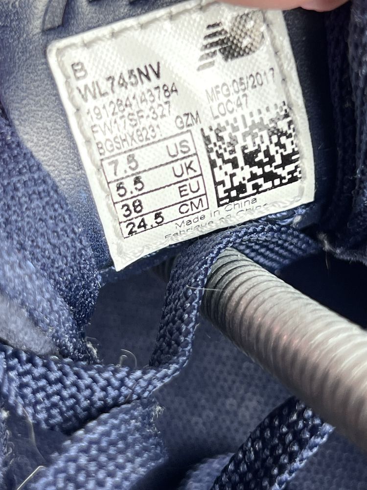Кросівки жіночі New Balance 38(24.5)