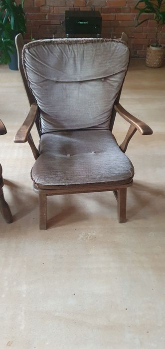 Zestaw wypoczynkowy dwa fotele sofa drewniana konstrukcja