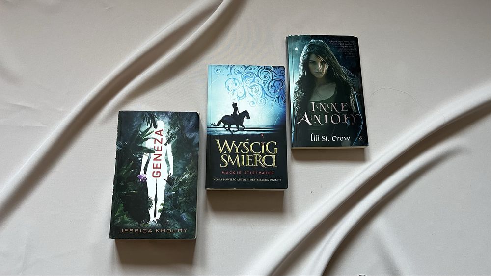 Trzy książki młodzieżowe