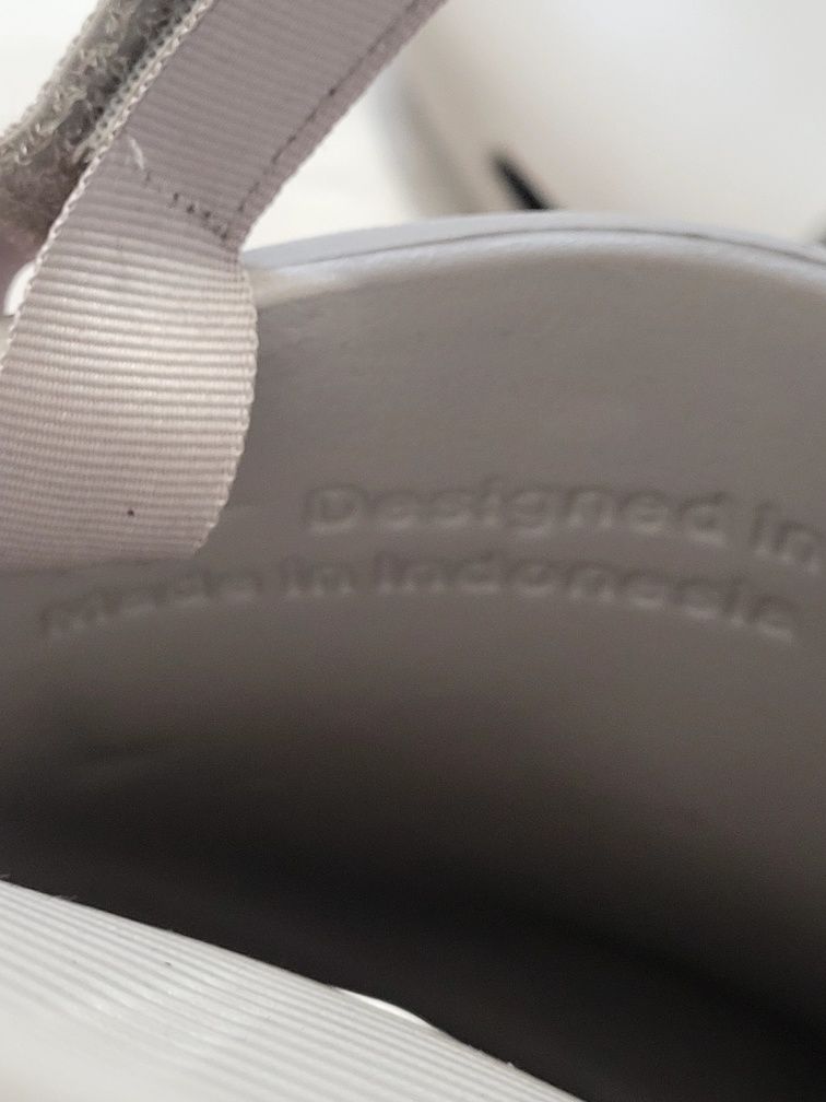 Сандалии NIKE CALM SLIDE нові original