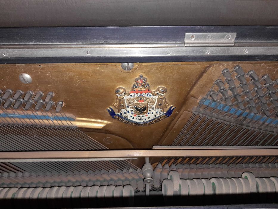 Pianino Schröder 114 lat