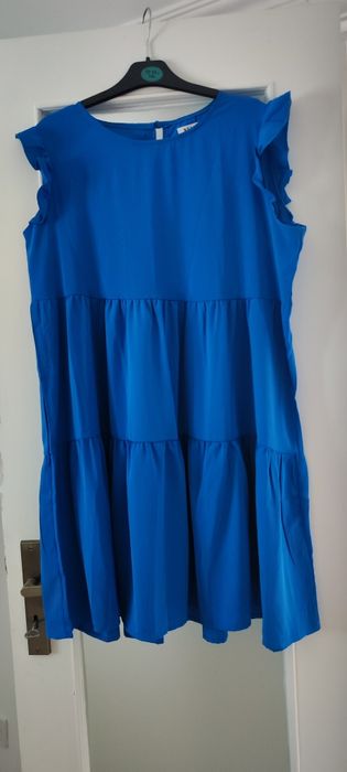 Vestido pelo joelho