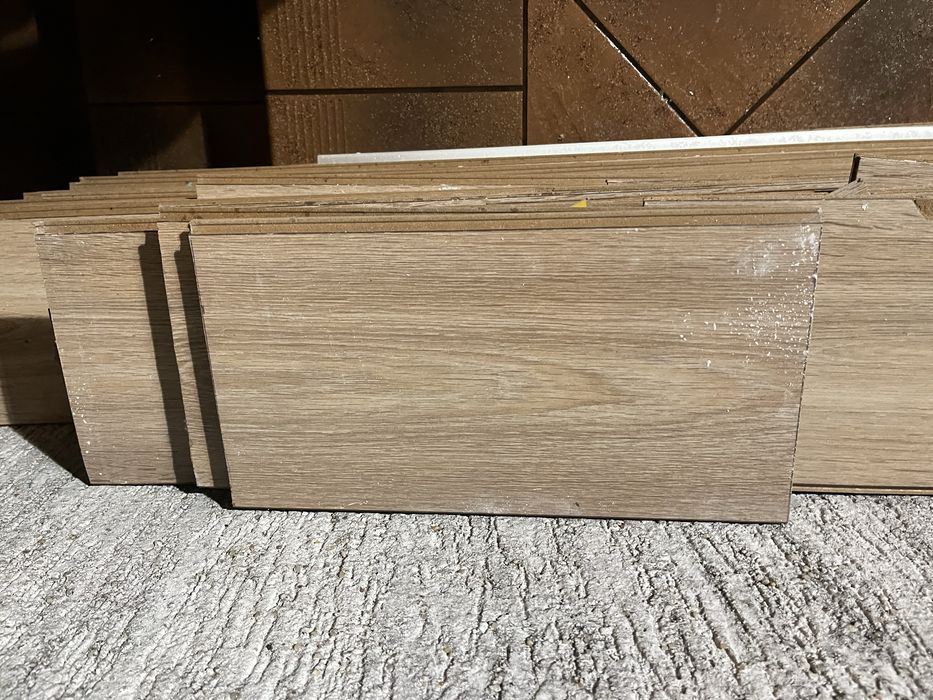 Panele podłogowe- z demontażu