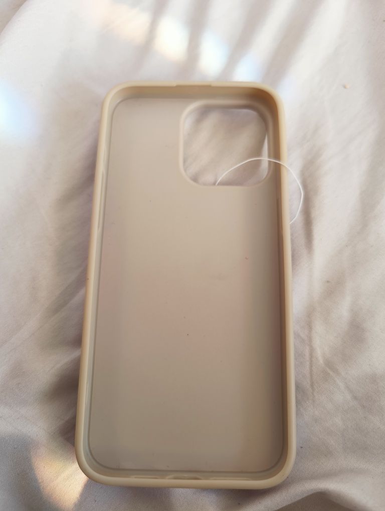 Nowe złoe etui Guess iPhone 15 pro max