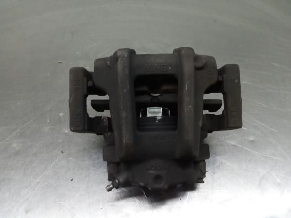 Pinça travão / maxila de travão frente direita BMW 1 (F21)