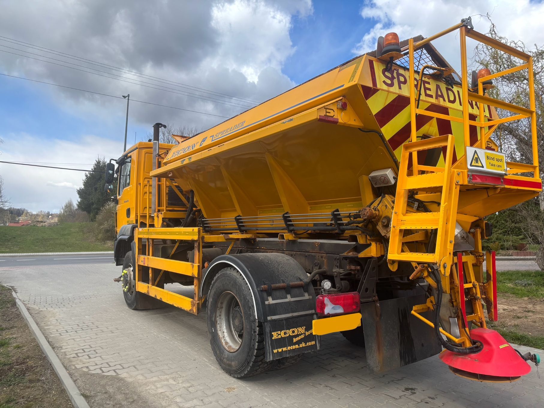 MAN TGM 18.250 4X4BB Piaskarka solarka econ pług schmidt  MAN TGM 18.250 4X4 2014 euro 6 Piaskarka solarka econ pług schmidt