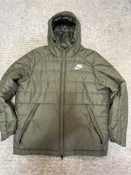 Утеплена курка NIKE оригінал