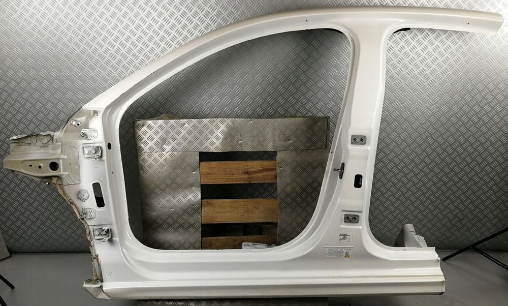 poszycie próg słupek A i B lewy przód środkowy OPEL CORSA F VI 6 2019-