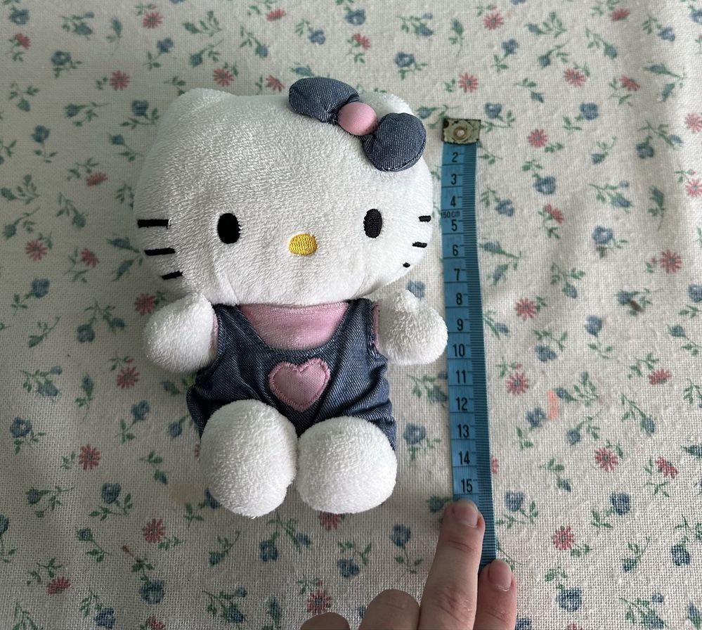 Maskotka pluszak Hello Kitty 15cm