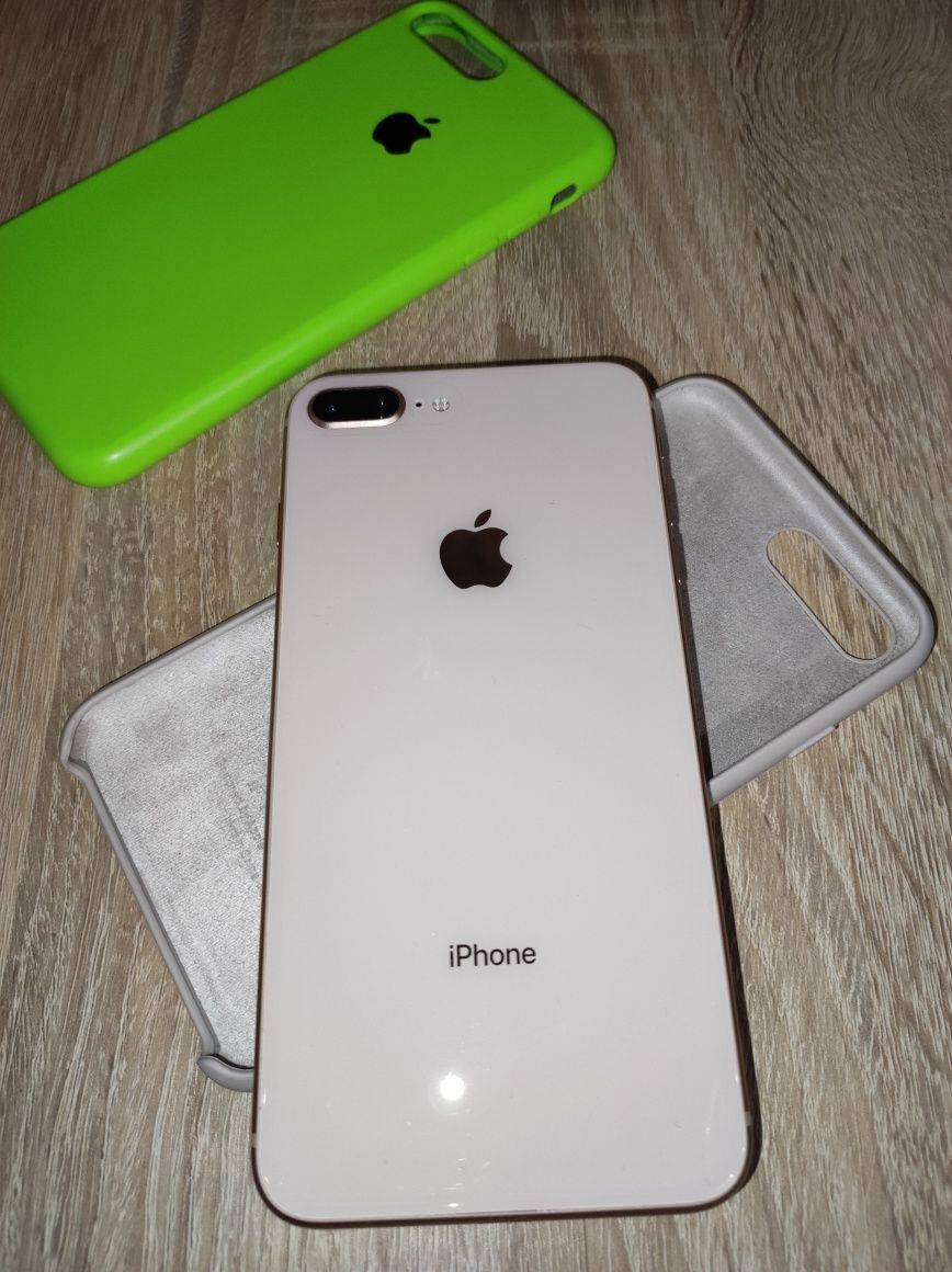 iPhone 8 plus Gold 256 Gb. NEWER LOOK