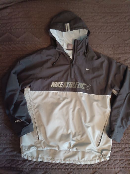 Ветровка , куртка Original.