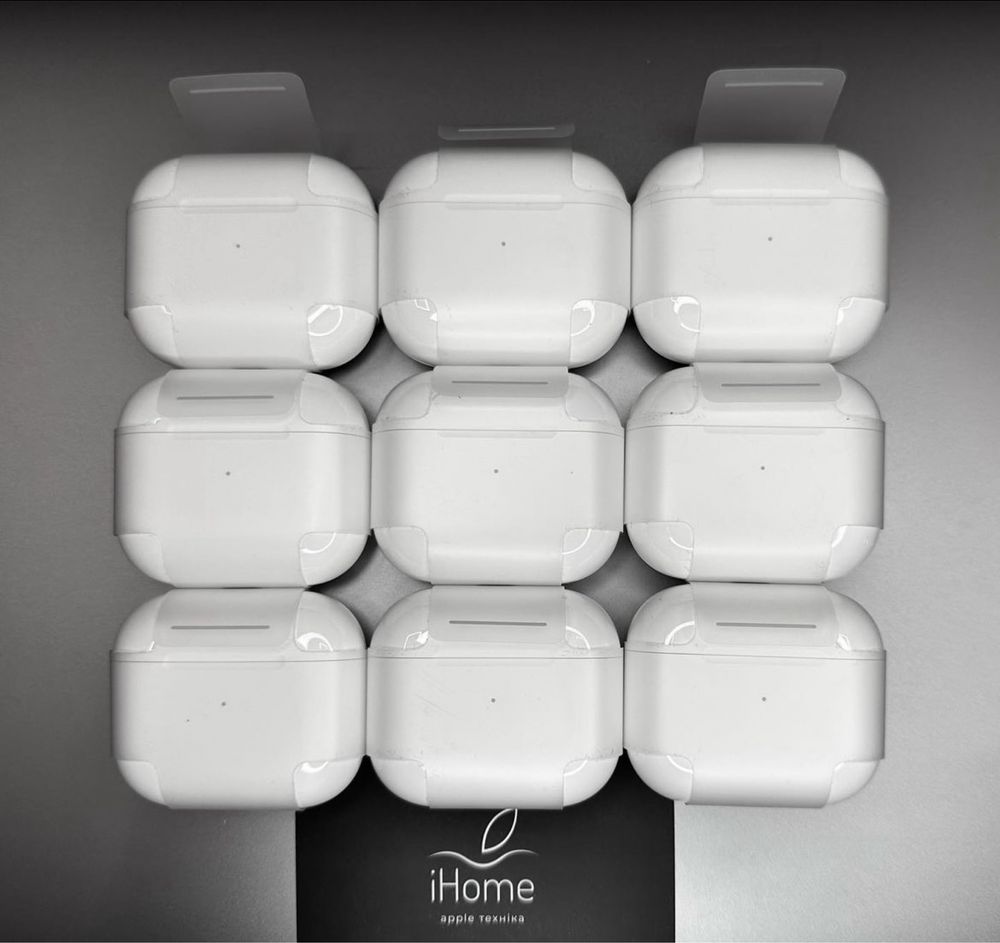 Магазин “iHme” пропонує навушники Apple AirPods 3