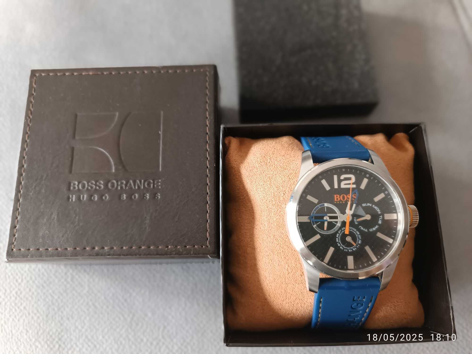 Relógio Hugo Boss c/ bracelete de silicone azul