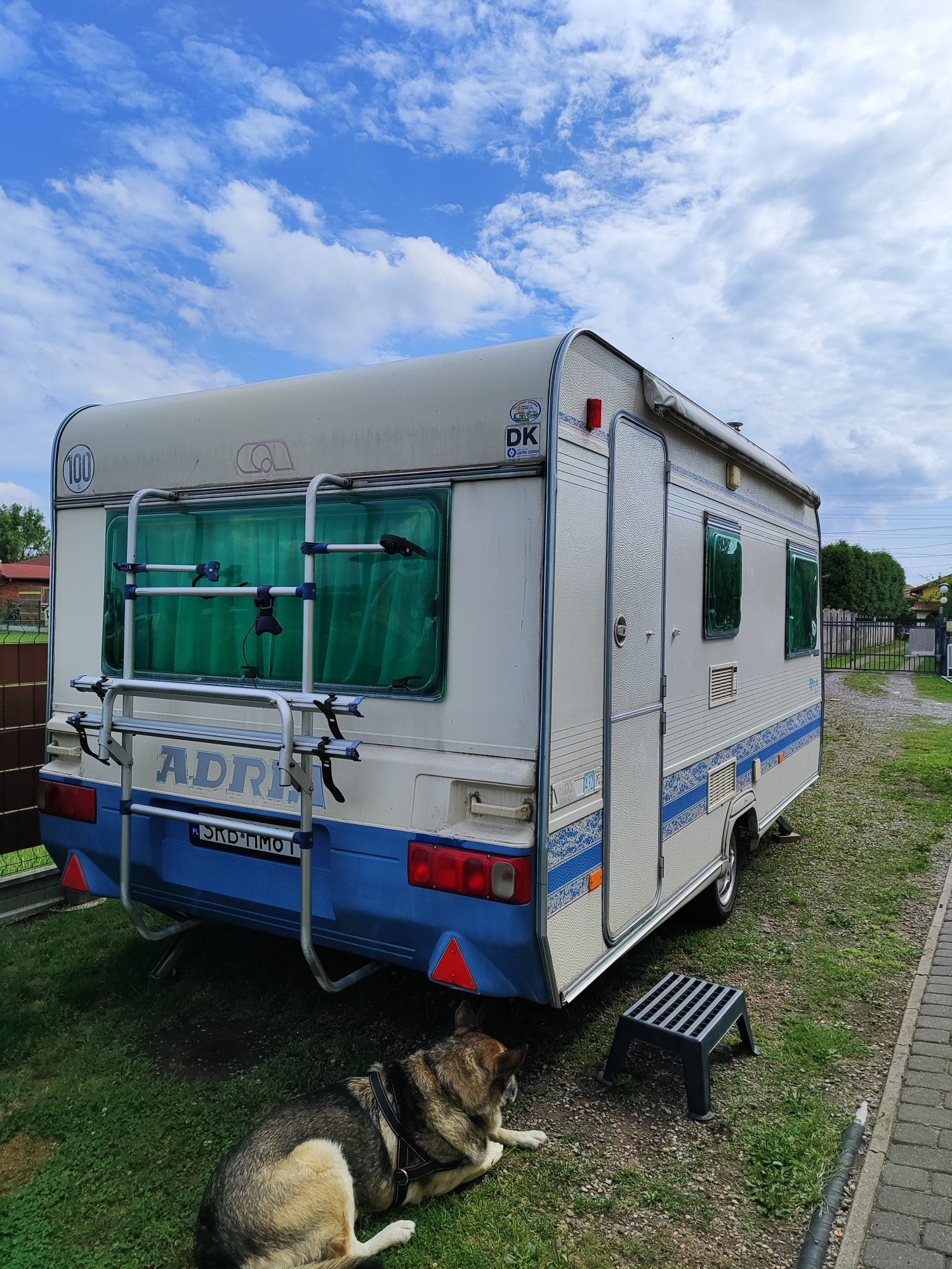 Sprzedam przyczepę Adria 432 DMC 1000 kg  1999
