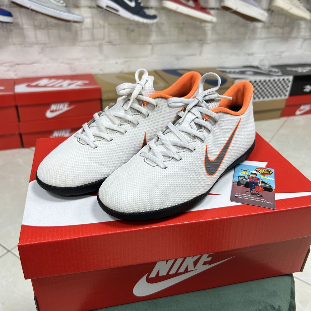 Підліткові Сороконіжки Nike Mercurial VaporX 12 оригінал 40 р білі бу