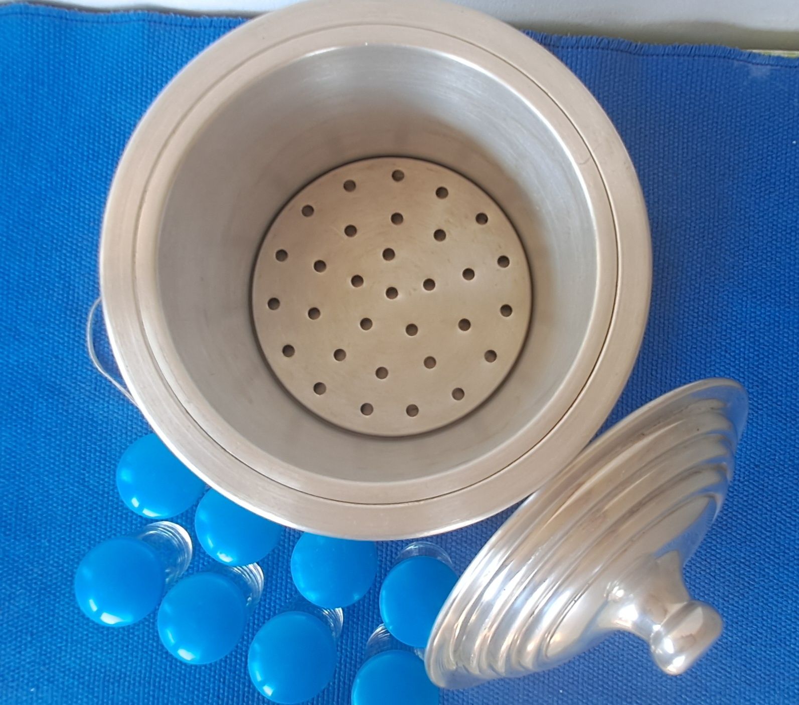 Iogurteira marca Jopal, 8 copinhos de origem