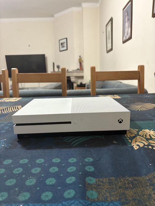 Xbox one 1Tb Branca com comando