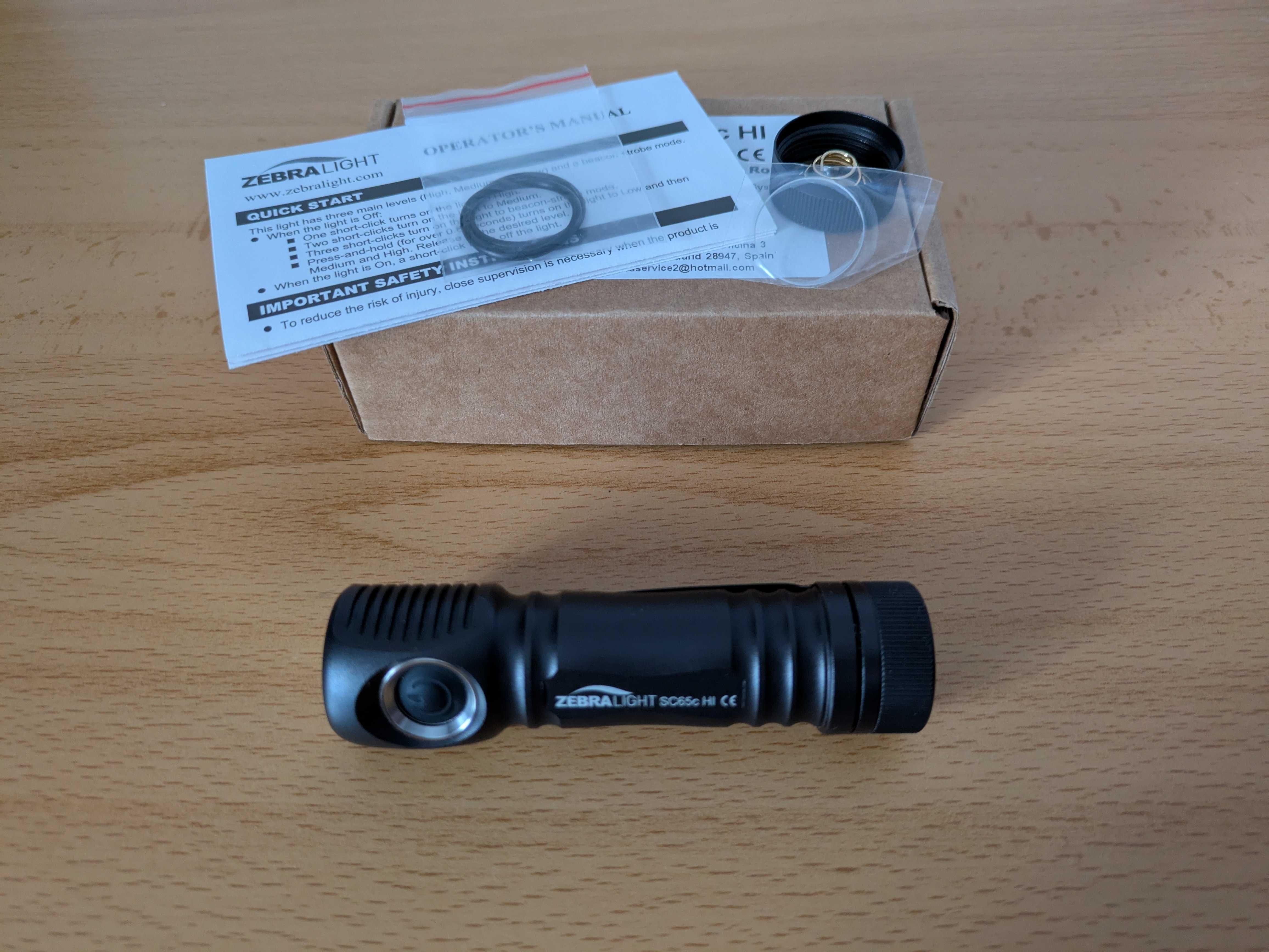 Lanterna Zebralight SC65c HI + Extras