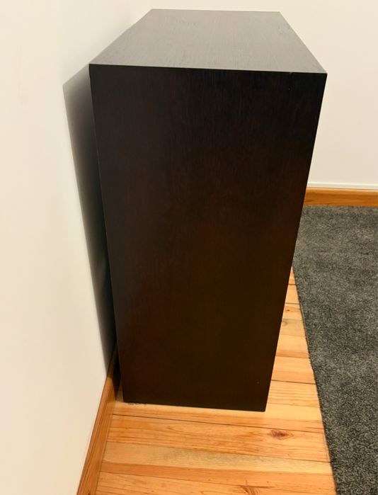 Vitrine - Móvel - Estante