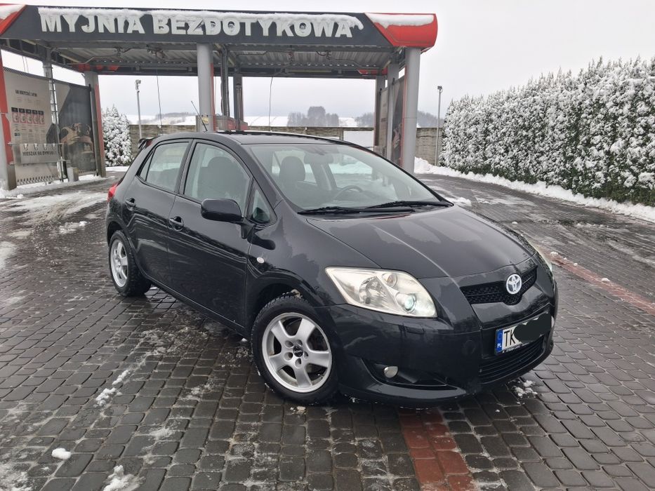 Sprzeda ładna Toyotę Auris