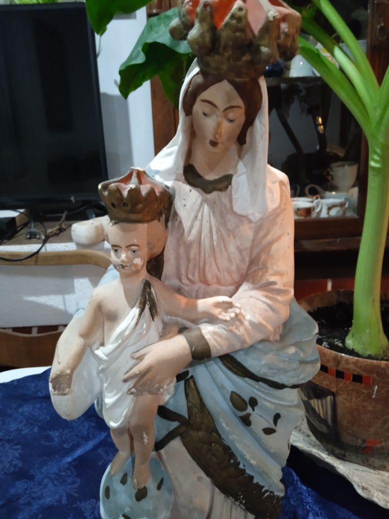 Bardzo stara figura sakralna