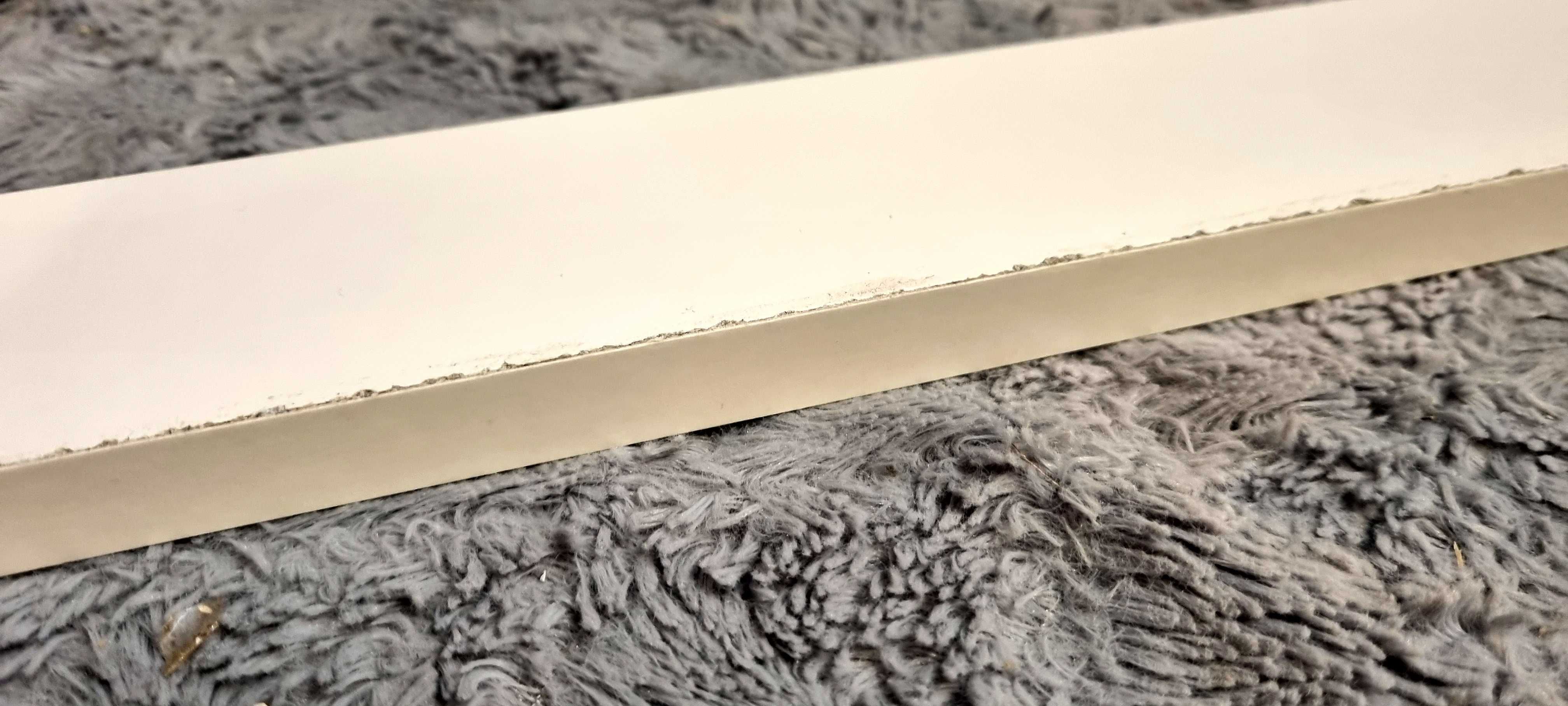 Szafka RTV pod TV z oświetleniem LED RGB biała 140 x 40