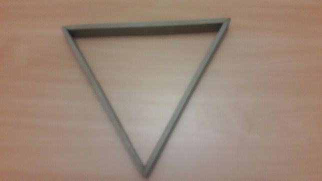 Бильярдный треугольник