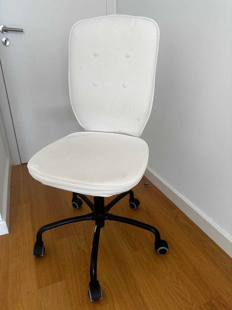 Cadeira de escritório de rodas, branca