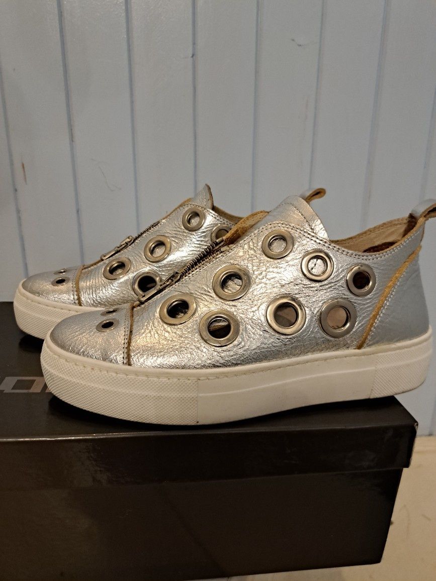 Buty Prima Moda r.36 srebrne