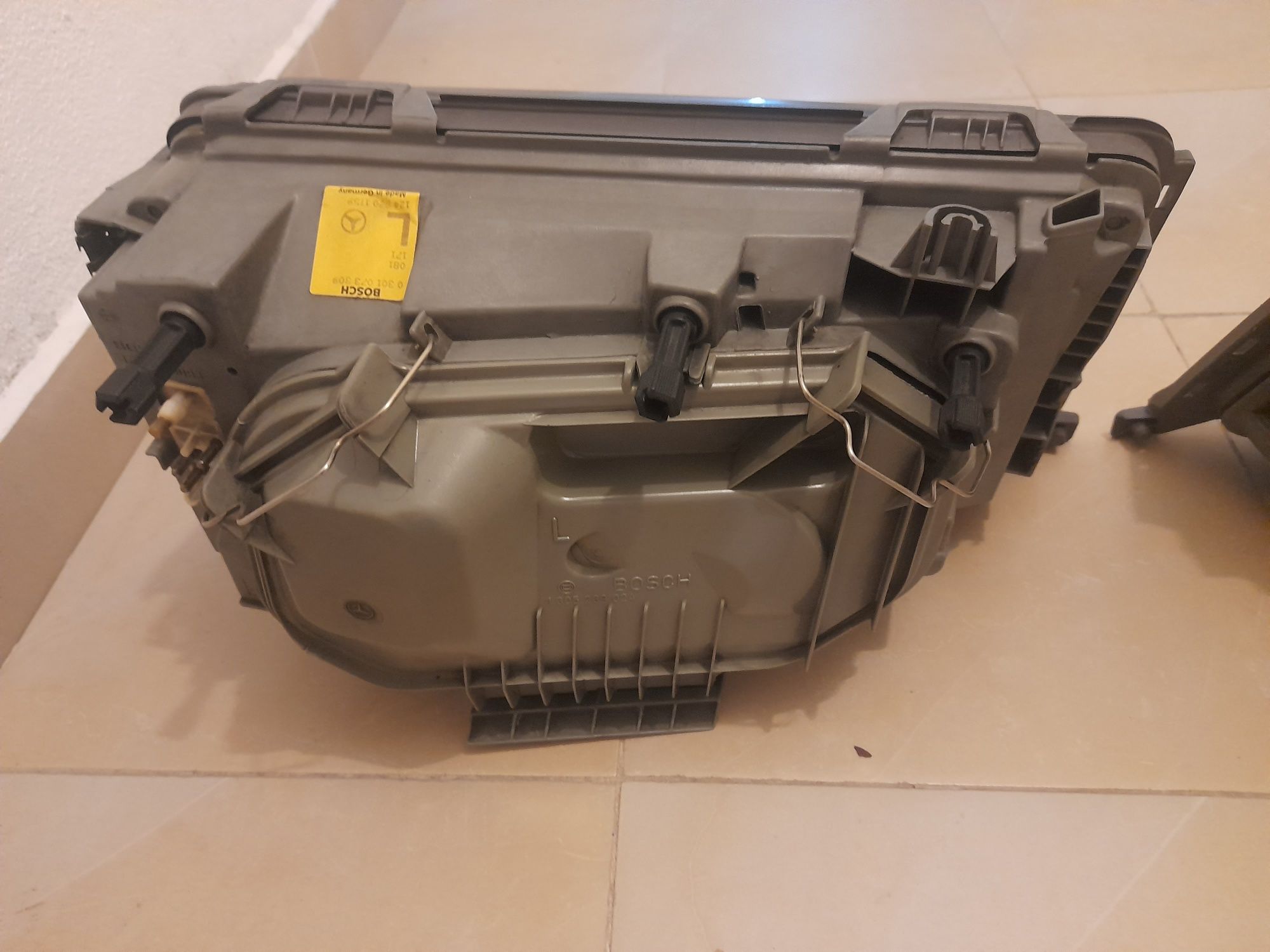 Par Faróis Bosch Mercedes W124 Sportline AMG Originais + piscas