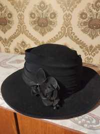 Шляпка женская классическая
