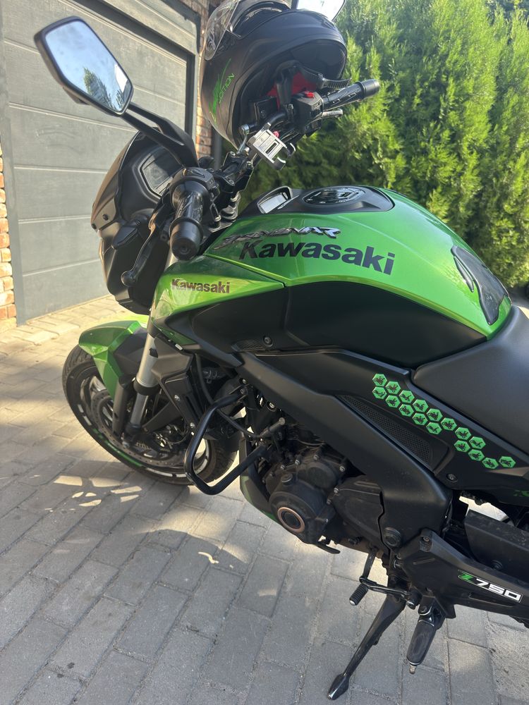 bajaj dominar, abs